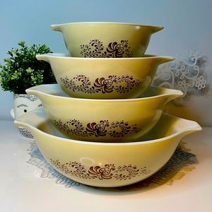 Pyrex Homestead Brown Cinderella Bowl Set